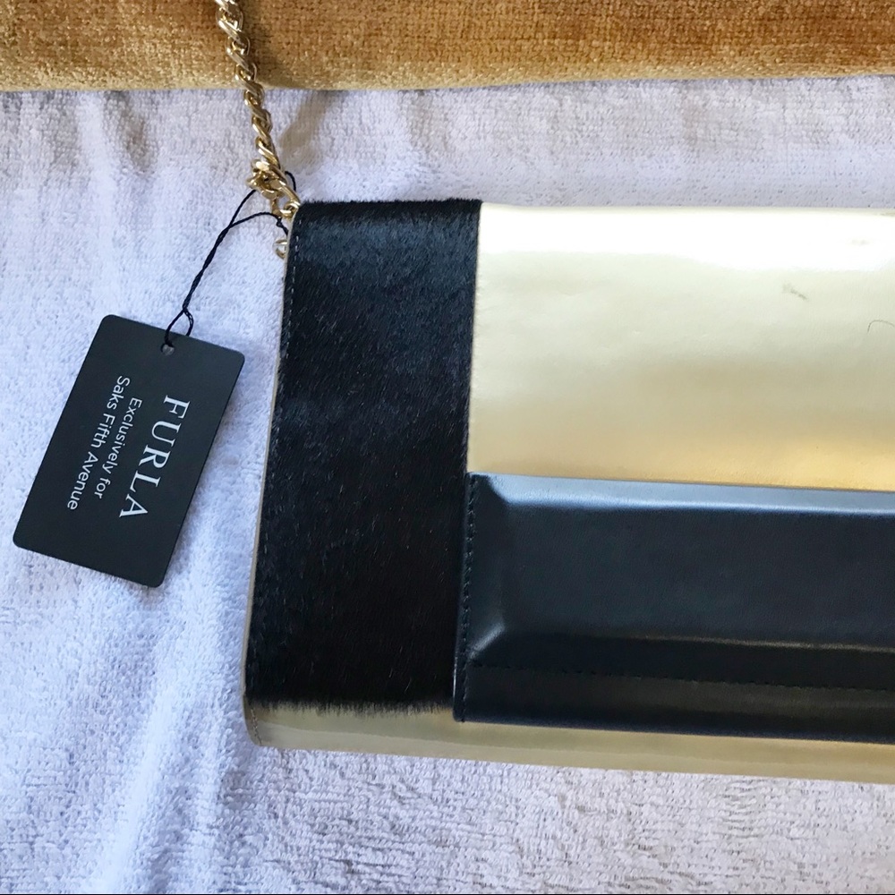FURLA Womens Fur Patent Leather Shoulder Bag - Picture 3 of 8